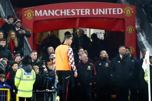 足球直播_英超第22轮：曼联主场击败莱斯特城，拉什福德建功(曼联英超胜场)